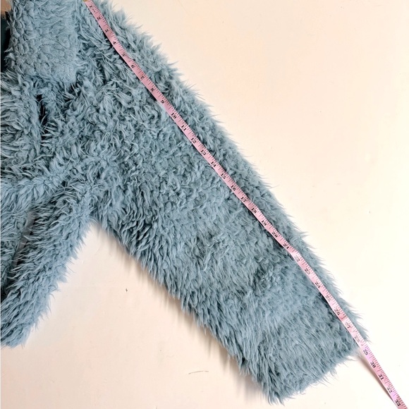 Glam Anthropologie-Faux Fur Jacket in a beautiful blue.Size M but is oversized. - Picture 10 of 12